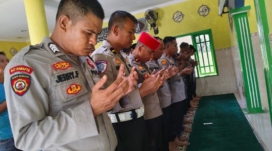 Polres Bangka Tengah Gelar Sholat Ghaib dan Doa Bersama untuk Almarhum Affan Kurniawan, Pengemudi Ojek Online yang Wafat Saat Unras di Jakarta