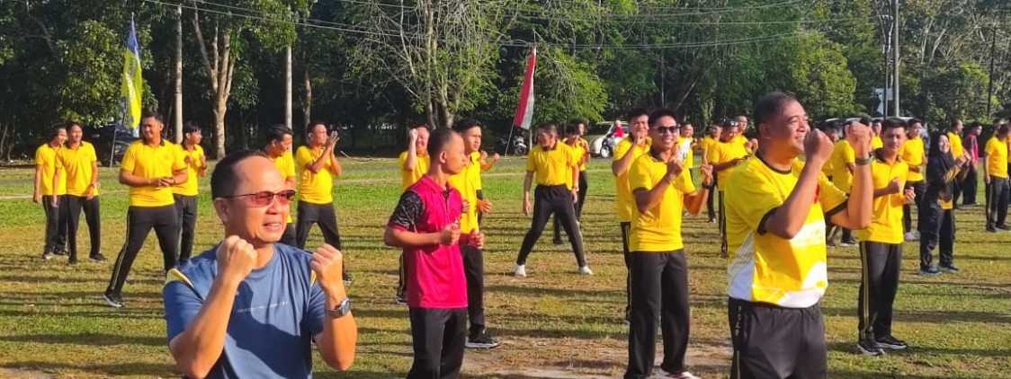 Polres Bangka Tengah dan Pemkab Gelar Senam Bersama Sambut HUT RI ke-80
